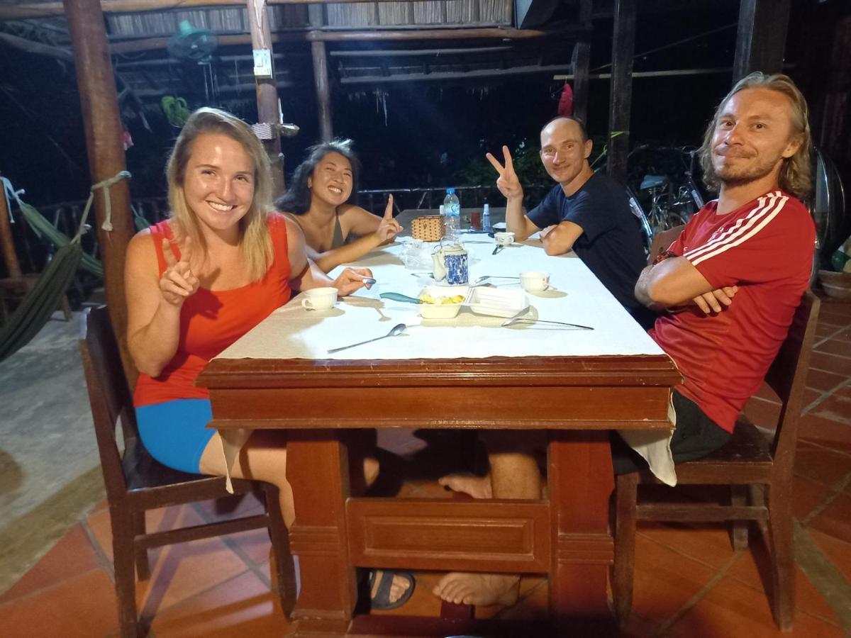 Homestay Ngoc Sang Vĩnh Long Buitenkant foto
