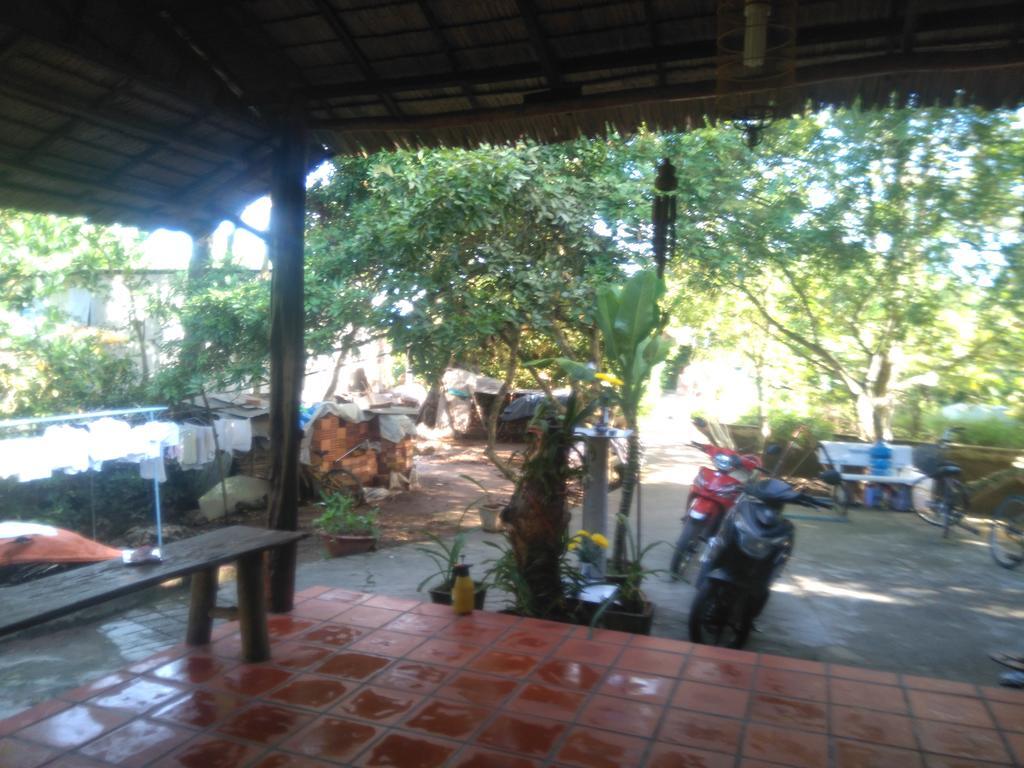 Homestay Ngoc Sang Vĩnh Long Buitenkant foto